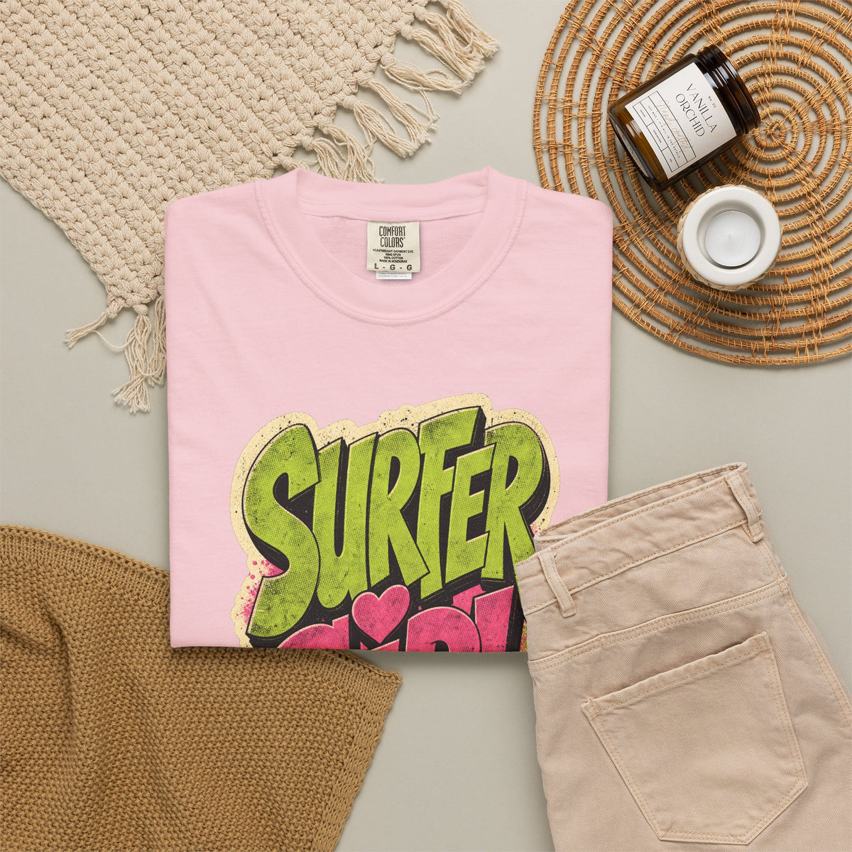 Surfer Girl graffiti art T-Shirt | Surf slogan tee